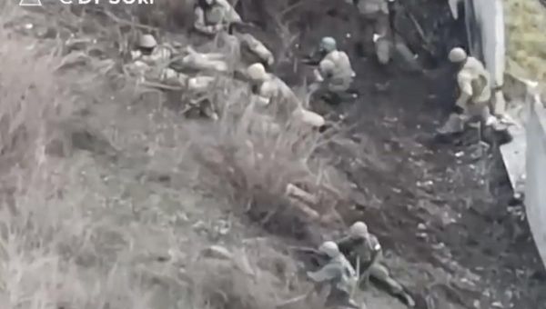 Drone footage shows Ukrainian forces trapping fighters from Russia’s Wagner Group in a lethal crossfire – Home-The Courier