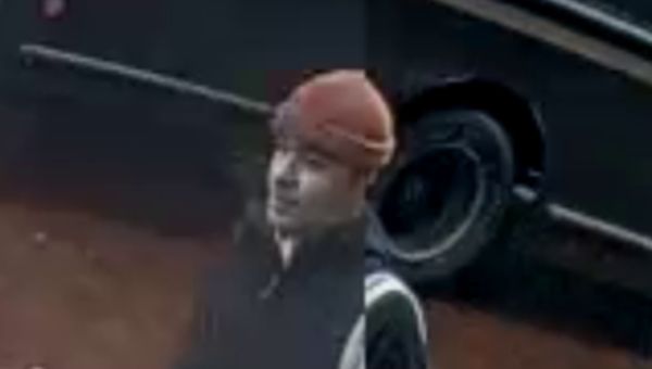 Police seek suspect who tried to torch Sen. Sanders’ Burlington office