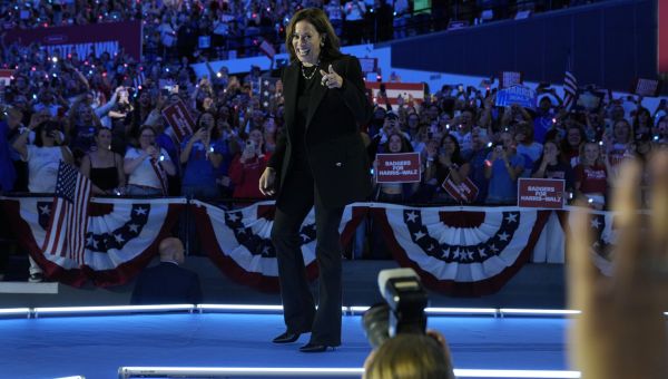 Kamala Harris says Trump’s comment on women ‘is offensive to everybody’ – WTOP News