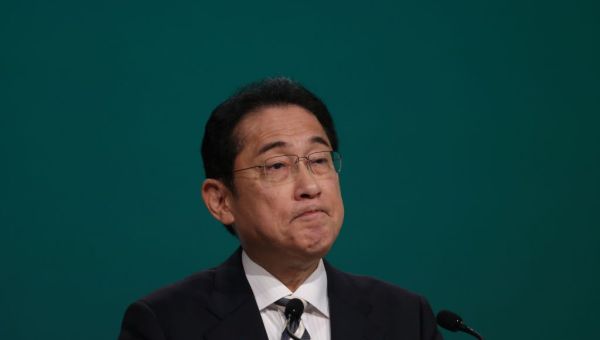 Japan’s PM Reportedly Set to Purge Cabinet Amid Scandal