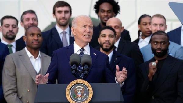 Free agent forward reunites with Celtics at White House visit