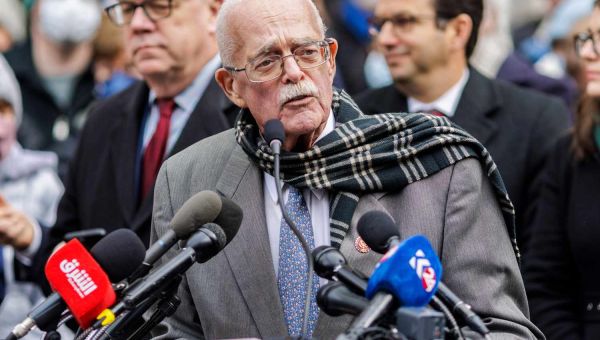 Late Rep. Gerry Connolly Only Had One Symptom Before ‘Surprise’ Esophagus Cancer Diagnosis 6 Months Ago