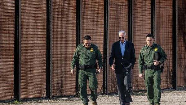 Judge Temporarily Blocks Biden Admin From Removing Razor Wire From Border