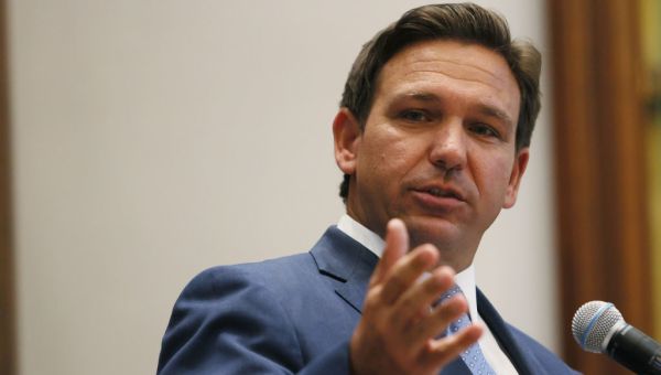 REPORT: Top GOP strategist quits DeSantis PAC just weeks before Iowa caucus