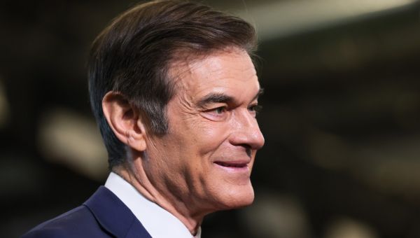 Donald Trump Picks Dr. Oz to Lead Centers For Medicare And Medicaid Services