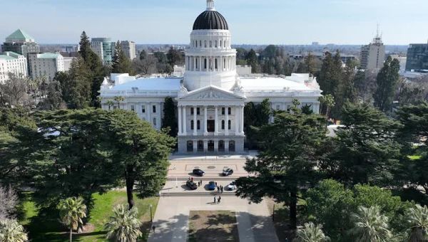 Calif: Democrat Senator Switches To Republican Party, Says State Is Being Pushed In Wrong Direction