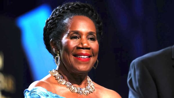 Congresswoman Sheila Jackson Lee dies at 74