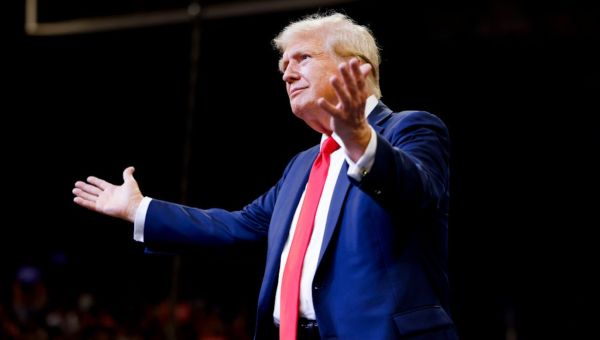 WATCH: Trumps Pauses Rally To Check On, Hug Woman Who Fainted In Stands