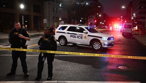 US leaders condemn killing of embassy staffers