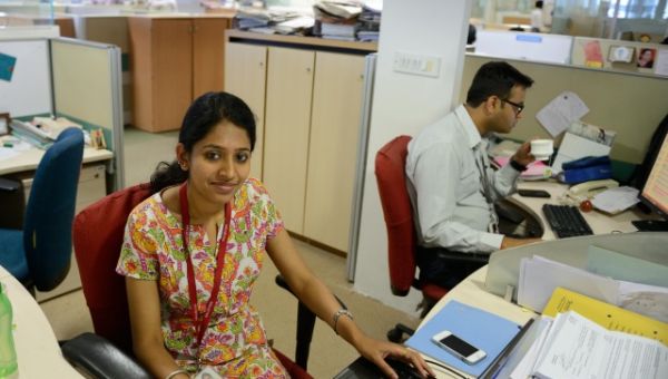 Research: H-1B Visa Workers ‘Vastly Underpaid’ Compared to Americans