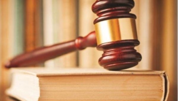 A federal judge won’t block ICE from entering Jewish and Christian congregations. How is that different from a previous ruling in a Quaker case?