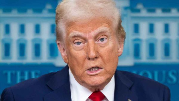 As stocks tumble, so does Trump — to his lowest approval rating so far this term