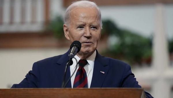 Biden pledges he's 'not going anywhere' during last trip as president - Washington Examiner