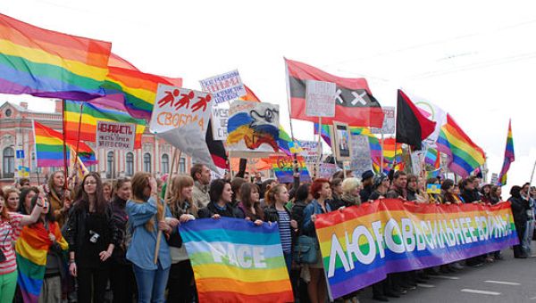 Russia Supreme Court labels LGBTQ+ movement ‘extremist,’ drawing international condemnation