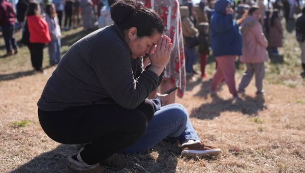 2 dead, including shooter, at Nashville high school