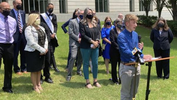 Judge strikes down Arkansas ban on gender-affirming care for transgender minors – The Boston Globe