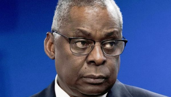 Pentagon Chief Lloyd Austin to Meet Chinese Defense Minister amid Taiwan Tensions