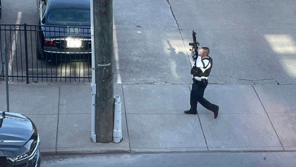 Police: 5 killed in shooting at downtown Louisville building