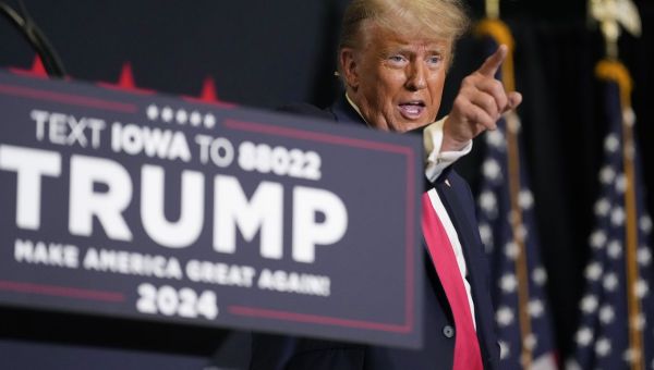 Trump returns to Iowa for his 8th campaign stop in more than a month