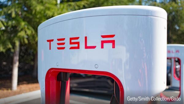 Tesla: Search for Elon Musk’s Successor Highlights Key Person Risk