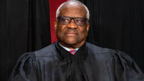 Clarence Thomas’s rich friends treated him to at least 38 ritzy trips, ProPublica reports – The Boston Globe