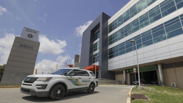 New Orleans jail worker charged in mass escape, as Soros-backed sheriff catches heat