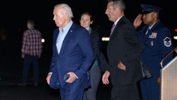 Biden’s family tells him to keep fighting as they huddle at Camp David