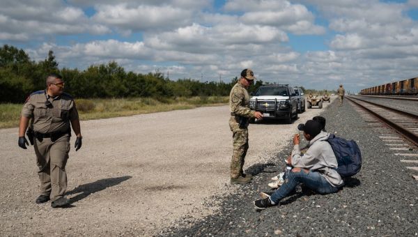 Texas imprisoned migrants after they should have been released, lawsu…