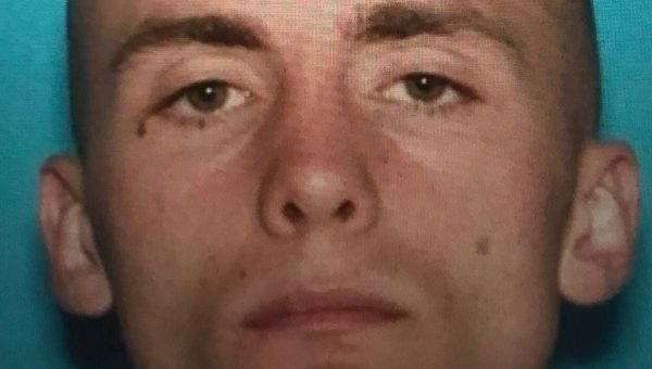 US police hunt for white supremacist prisoner after escape from hospital
