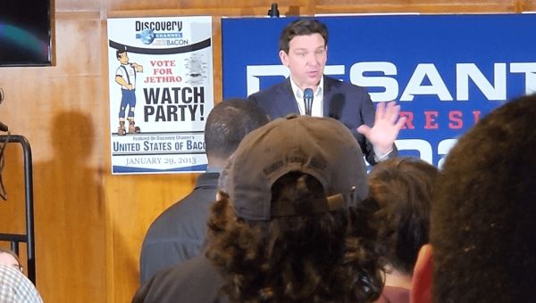 Climate change protesters disrupt Ron DeSantis event