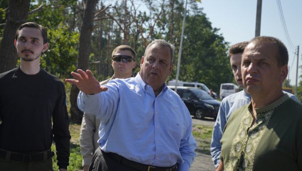 GOP presidential hopeful Chris Christie visits Ukraine, meets Zelenskyy