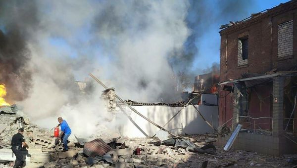 Missile attack kills policeman and injures 44 others in Zelensky’s hometown