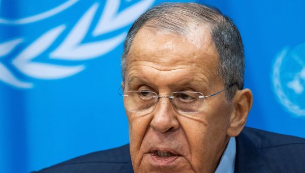 US-Russia 'moving in the right direction' toward a deal, top Russian diplomat tells CBS