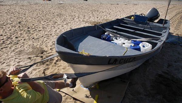 8 dead, 7 missing after 2 suspected smuggling boats crash near San Diego