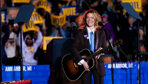 Musician Maggie Rogers rallies with Harris in Ann Arbor: ‘You can choose the light’