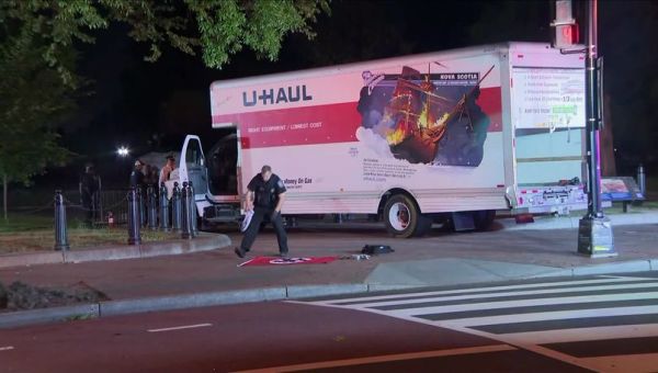 Man With Nazi Flag Who Crashed U-Haul Near White House Praised Hitler