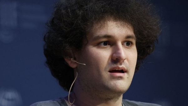 Bankman-Fried Accused of Fraud by SEC After Bahamas Arrest | Daily Business Review