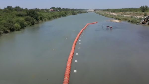 Texas Gov’t Calls Out Mexico’s Gov’t for False Claims that Two Migrants Drowned Because of River Buoy Barrier