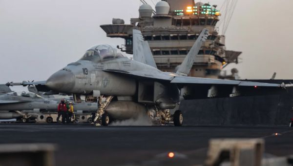 Fighter jet goes overboard from USS Harry S. Truman aircraft carrier – American Press
