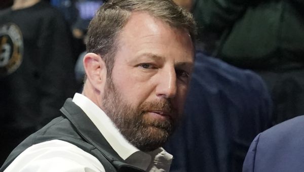 Republican senator challenges Teamsters head to fight in fiery exchange at hearing