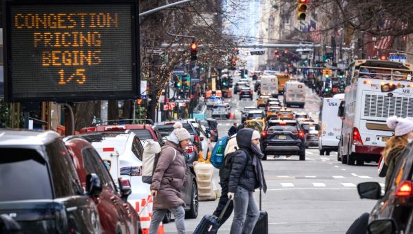 New York rolls out vehicle toll in Manhattan