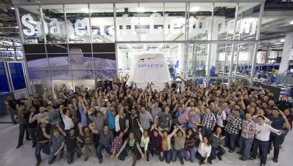 Justice Department sues SpaceX over hiring practices