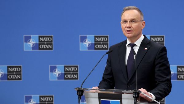 Poland’s president urges U.S. to move nuclear warheads to Polish territory, FT reports