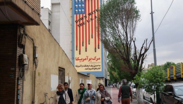Column: White House takes its first diplomatic step toward Iran