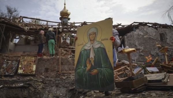 Dozens of POWs freed as Ukraine marks Orthodox Easter – The Boston Globe