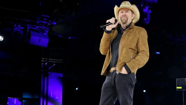 Toby Keith Shares Video on the Day of His Death of an Unforgettable Final Performance