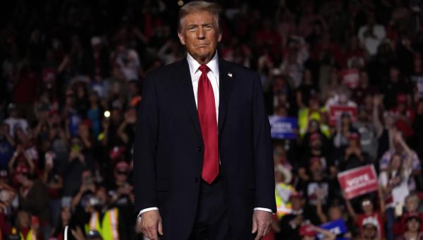 Trump promises big things at the Tucker Carlson Live Tour – Washington Examiner