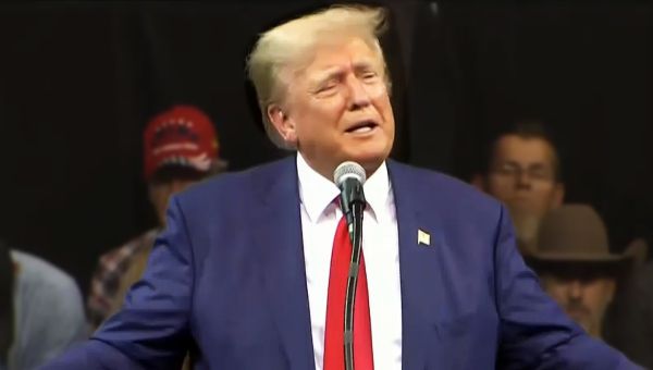 Donald Trump Takes Victory Lap Over Romney Announcing He Won’t Seek Second Senate Term