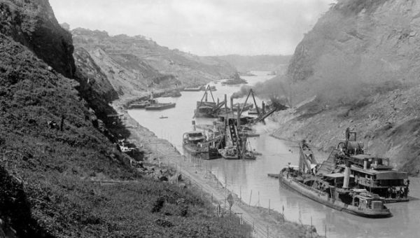 Trump hints he may demand Panama Canal be returned to U.S. – UPI.com