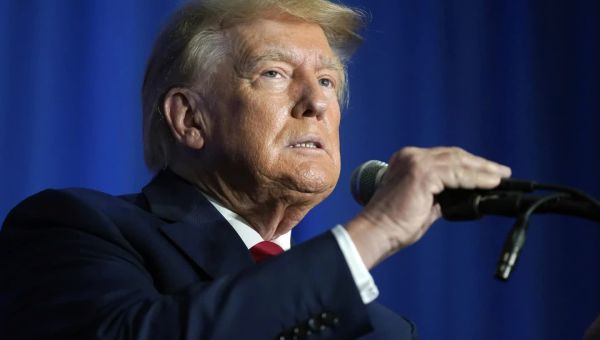 Presidential candidates’ scrum slated for Iowa college football showdown